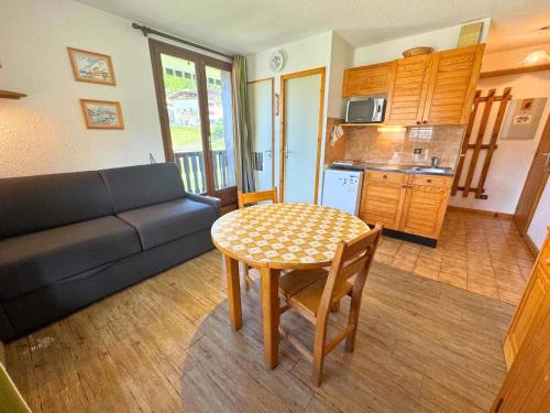 Saint-Martin-de-Belleville Apartment | Studio confortable pour 2 personnes, centre village, proche téléski - Saint Martin de Belleville - FR-1-452-319