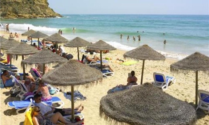 Burgau Apartment | Studio Free Parking 300m walking to beach Burgau