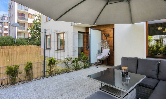 Wrzeszcz Apartment | Studio Garnizon With Terrace by Renters