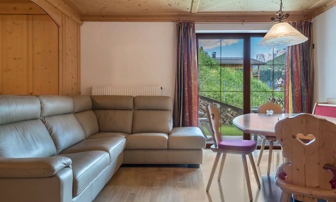 Santa Cristina Val Gardena Apartment | Studio 'Hotel Residence Gardena Dolomites 2' with Mountain View, Garden & Wi-Fi