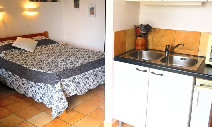 Castellane Apartment | Studio ideally situated for exploring the Verdon Gorges