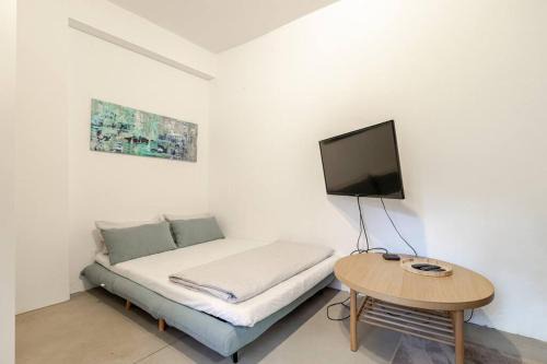 Hohenschoenhausen Apartment | Studio in der alten Fabrik