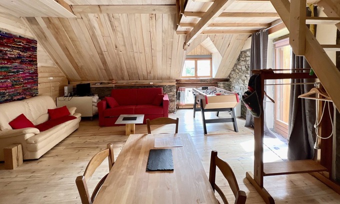 Vielle-Louron Apartment | Studio « la grange » ç proximité de Balnea et les stations de Peyragudes et Val