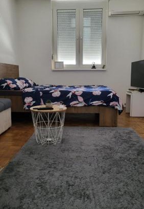 Bugojno Apartment | Studio Lamele Self Check In Available