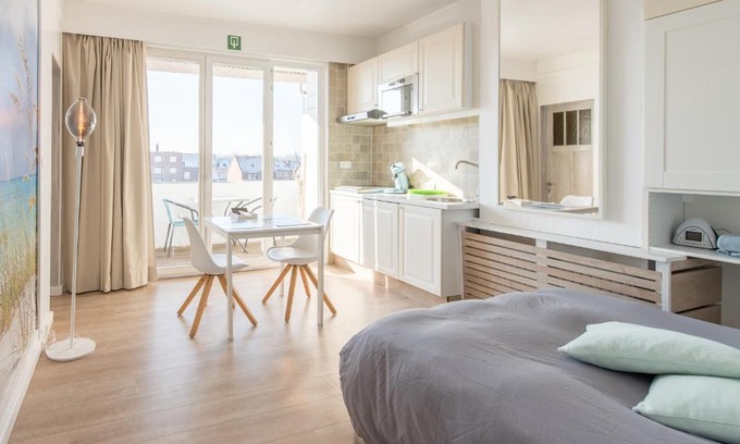 De Panne Apartment | Studio Le Lavandou