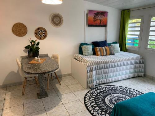 La Saline Les Bains Apartment | Studio Les Coraux