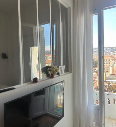 Cimiez Apartment | Studio libération
