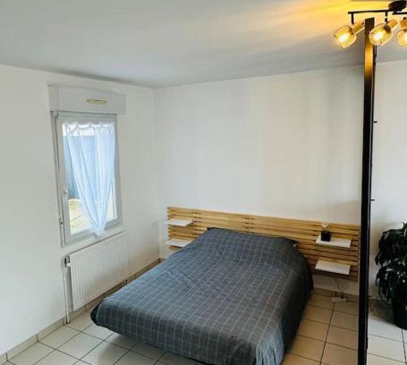 Jaunay-Clan Apartment | Studio lumineux & cosy, 3 min du Futuroscope