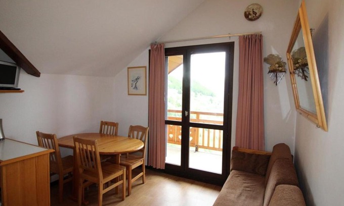 Auris Apartment | Studio mezzanine cabine - 5 pers, à 400m des pistes avec parking, animaux admis - FR-1-297-60