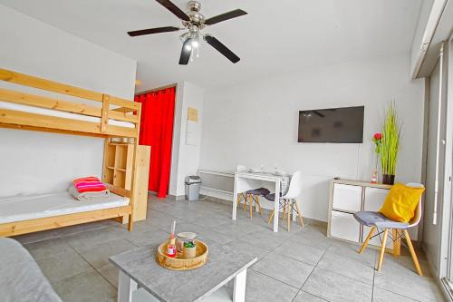 Les Arenes Apartment | Studio moderne avec parking et piscine- 313