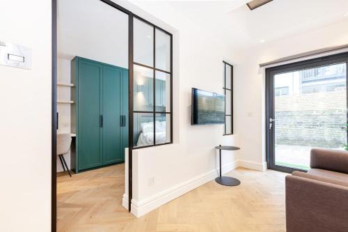 Pimlico Apartment | Studio near Victoria Station 2