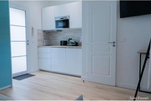 Bagneux Apartment | Studio Neuf, Meublé avec climatisation et parking payants