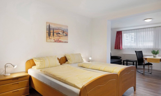 Uehlingen-Birkendorf Apartment | Studio 'Nr 8' with Balcony and Wi-Fi