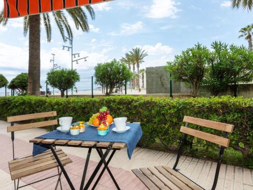 La Pineda Apartment | Studio Paradis Playa by Interhome