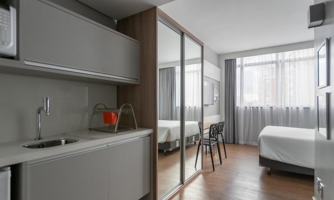 Batel Apartment | Studio Premium Batel HSB009