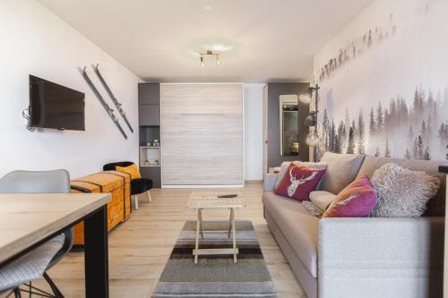 Randogne Apartment | Studio rénové avec vue imprenable sur les Alpes