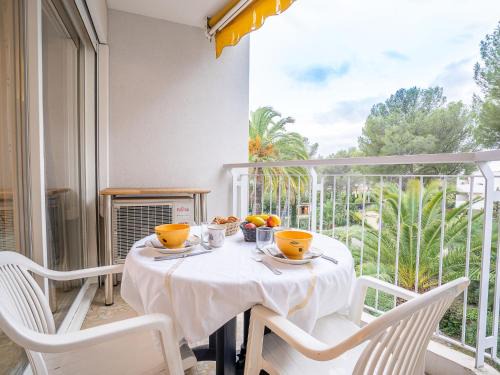 Boulouris-sur-Mer Apartment | Studio Résidence Le Boréal-1 by Interhome