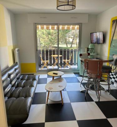 Saint-Georges-de-Didonne Apartment | Studio Sixties