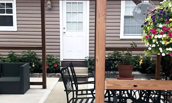 West Orange House | Studio Sized Home w/easy access to NYC trains