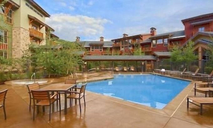 The Timbers Resort | Studio Sunrise Lodge Resort & Spa Ski-In/Out, Heated Pool