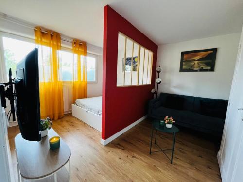 Palaiseau Apartment | Studio T1 bis équipé Résidence calme Palaiseau