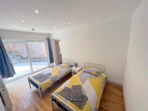 Sutton South House | Studio (Twin) in Central Sutton