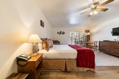 Truckee House | Studio w/Kitchen 2nd Floor #213 at Donner Lake Village