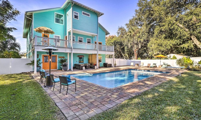 Northside Apartment | Studio w/Pool & Gas Grill < 1 Mi to River