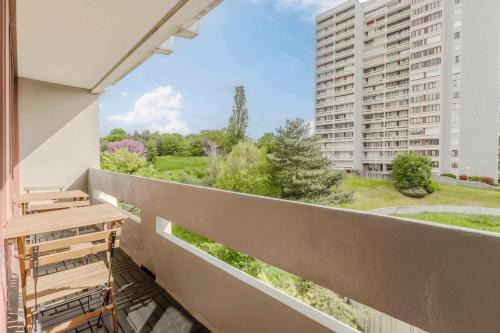 Bagnolet Apartment | Studio with balcony near Paris