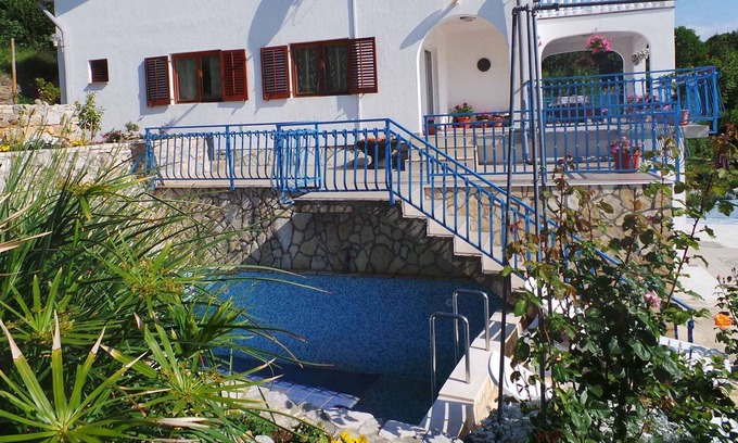 Plomin Apartment | Studio with pool and air conditioning