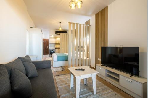 Sahl Hasheeh Apartment | Studio with Pool View C106 -Al Saraya Sahl Hasheesh by Peaks