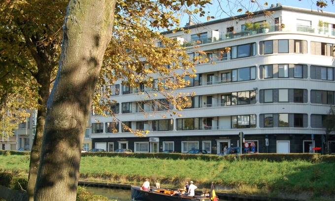 Stationsbuurt Noord Condo | Studioludo : Furnished apartment Ghent with garage.