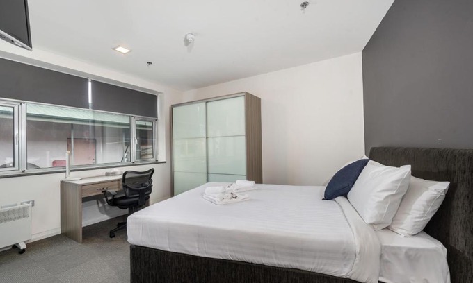 Newcastle Hotel | Studios on King