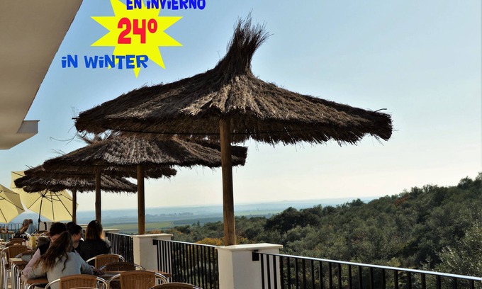 Hornachuelos Resort | Study on stream in Cañada Verde