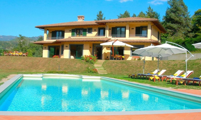 Castelnuovo di Garfagnana Villa | Stunning private villa with hot tub, private pool, WIFI, TV, patio, panoramic view and parking