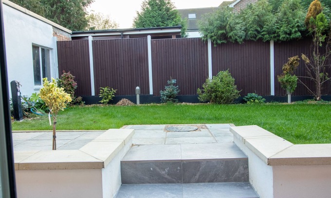 Purley Apartment | Stunning 1-bed Apartment in Purley