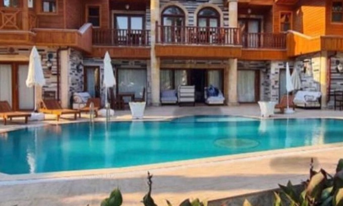 Dalyan City Center Villa | Stunning 10 Bedroom Villa in Dalyan