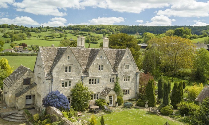 Haresfield Other | Stunning 16th Century Grade II Listed Farmhouse