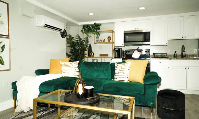 Columbia Heights Apartment | Stunning 1BR unit w/Free Parking - Walk to Metro