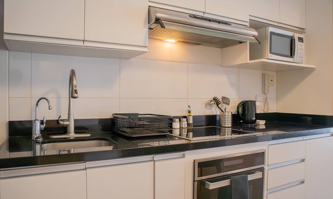 Chacarilla-Santa Cruz Apartment | Stunning 1BR With Great Deco in Miraflores