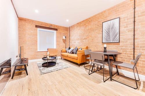 Burton on Trent Apartment | Stunning 2 Bed Apartment in Burton-on-Trent