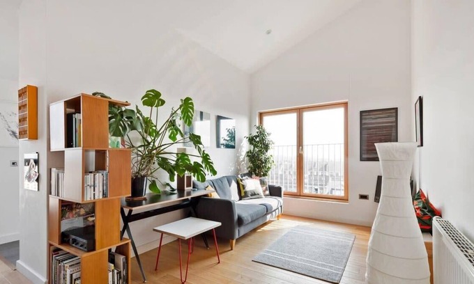Shacklewell Apartment | Stunning 2 Bedroom Apartment in Dalston