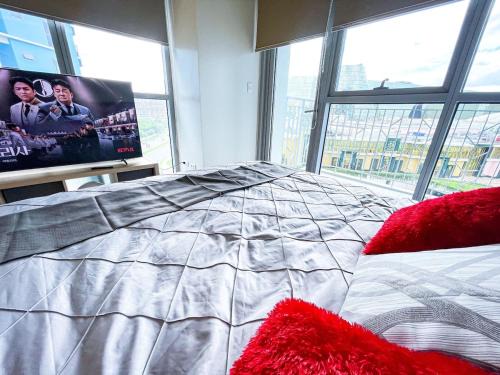 Tambo Apartment | Stunning 2BR across Okada Manila with Sunset View