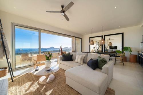 El Tezal House | Stunning 2BR PH with Views and Private Rooftop
