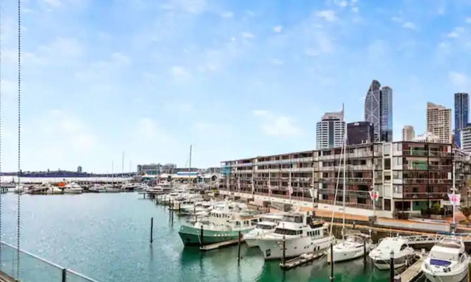 Auckland Central Business District House | Stunning 2BR + Viaduct Views+Parking Zodiak Stays