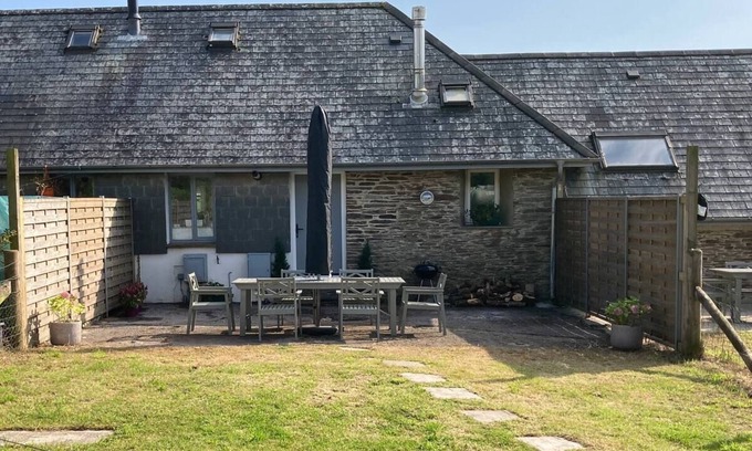 Totnes Cottage | Stunning 3-Bed Cottage near Totnes South Devon