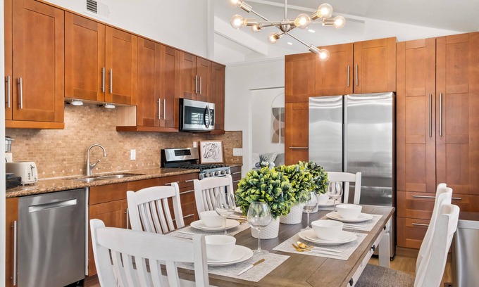 Mission Viejo House | Stunning 4-bedroom home with large backyard in OC
