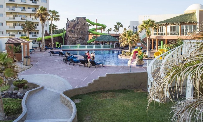 Sandy Beach Villa | Stunning 4 Bedroom Beach Villa on Sandy Beach at Las Palmas Beachfront Resort V9 3 Villa by RedAwning