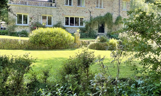 Trentishoe House | Stunning 5 bed Country House - Dogs Welcome