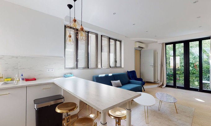 Parchamp–Albert Kahn Apartment | Stunning and Luxurious 3BR Loft 5min Paris in Boulogne Heart